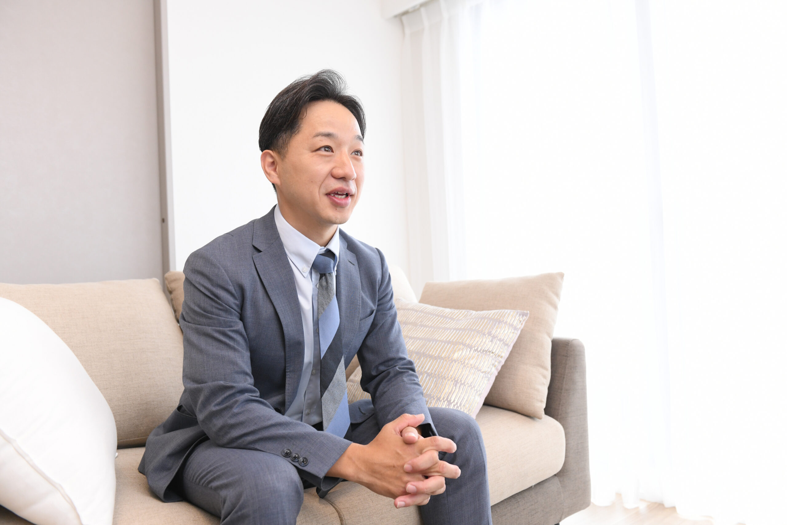 【営業部】小島さん（役職：課長）